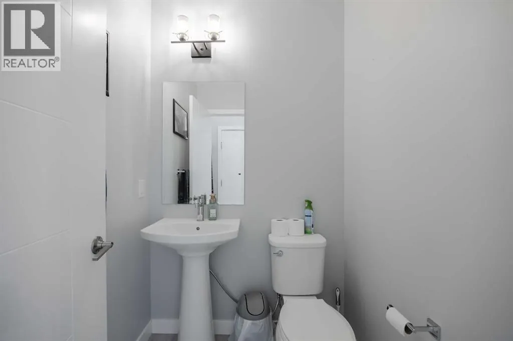 190 Magnolia Square SE