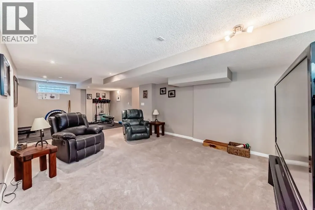 6 Gleneagles Close