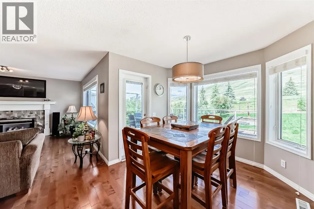 6 Gleneagles Close