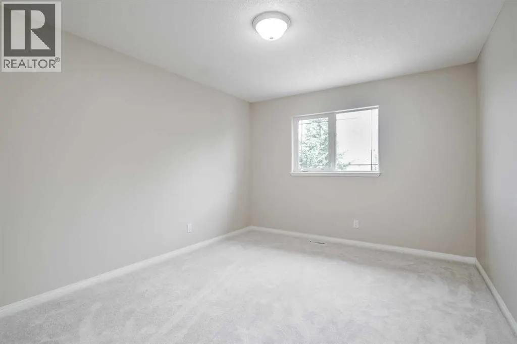 57 Royal Crest Terrace NW
