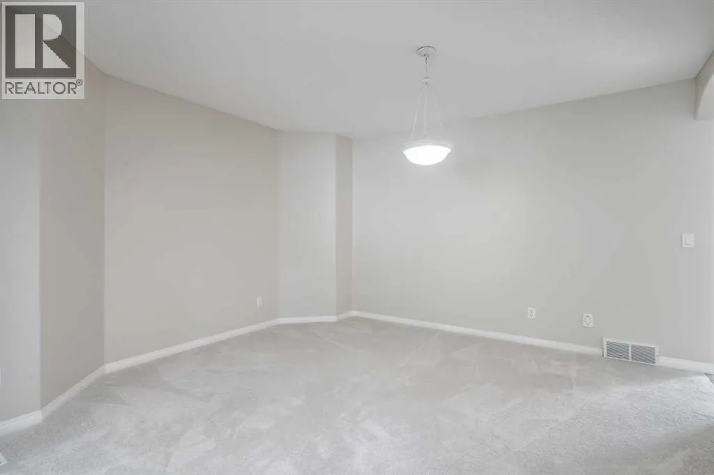 57 Royal Crest Terrace NW