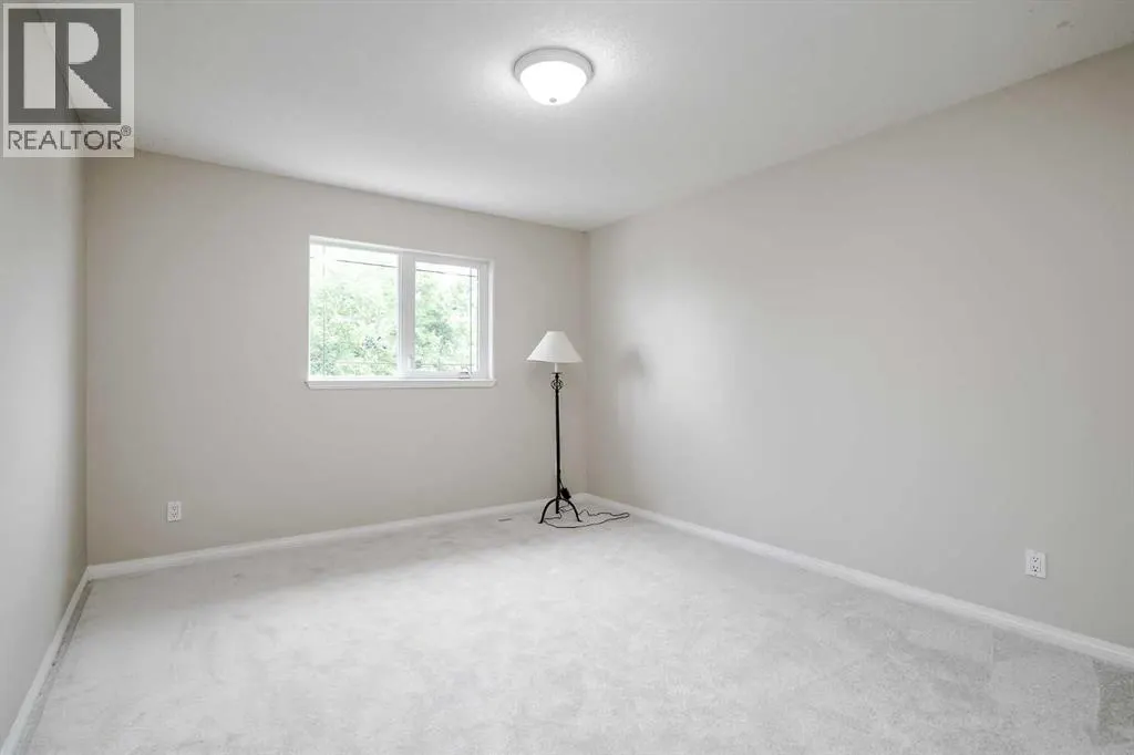57 Royal Crest Terrace NW