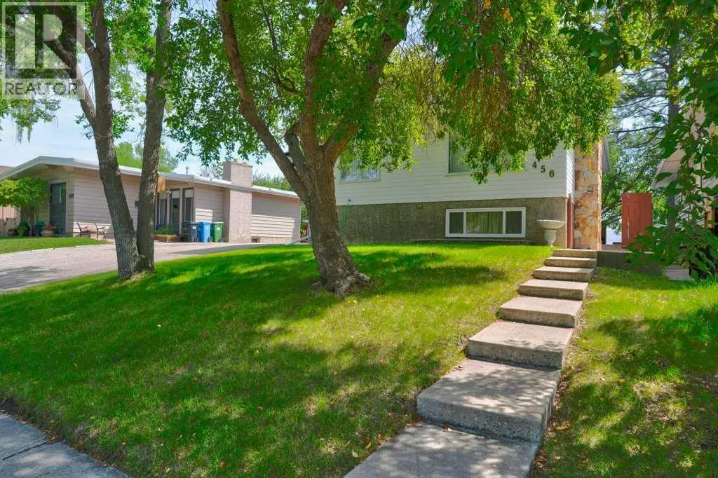 456 Cantrell Drive SW
