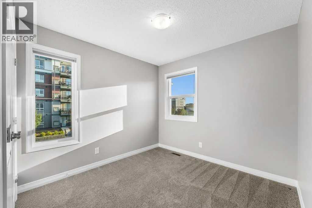103 Masters Manor SE