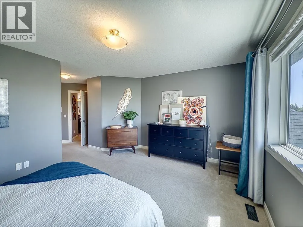 27 Tuscany Estates Drive NW