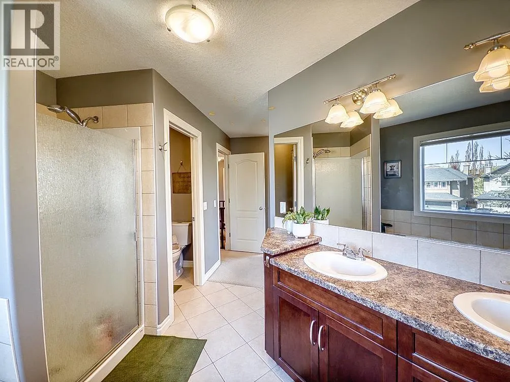 27 Tuscany Estates Drive NW