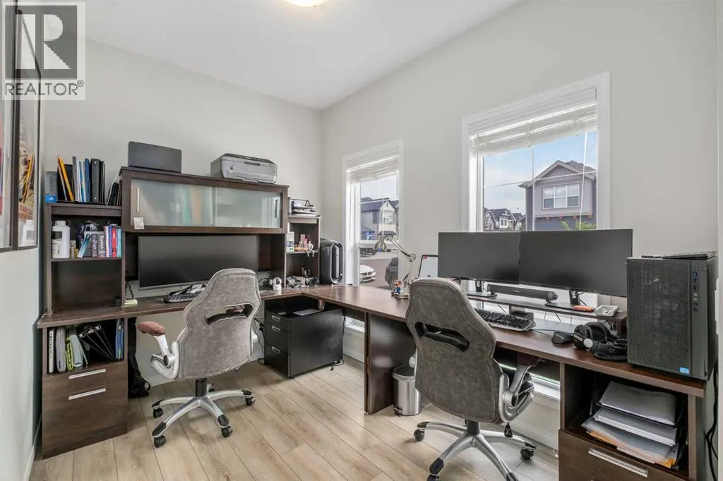 53 Masters Street SE