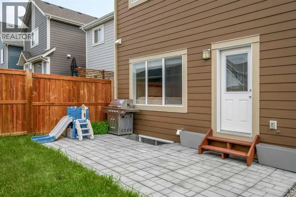 53 Masters Street SE