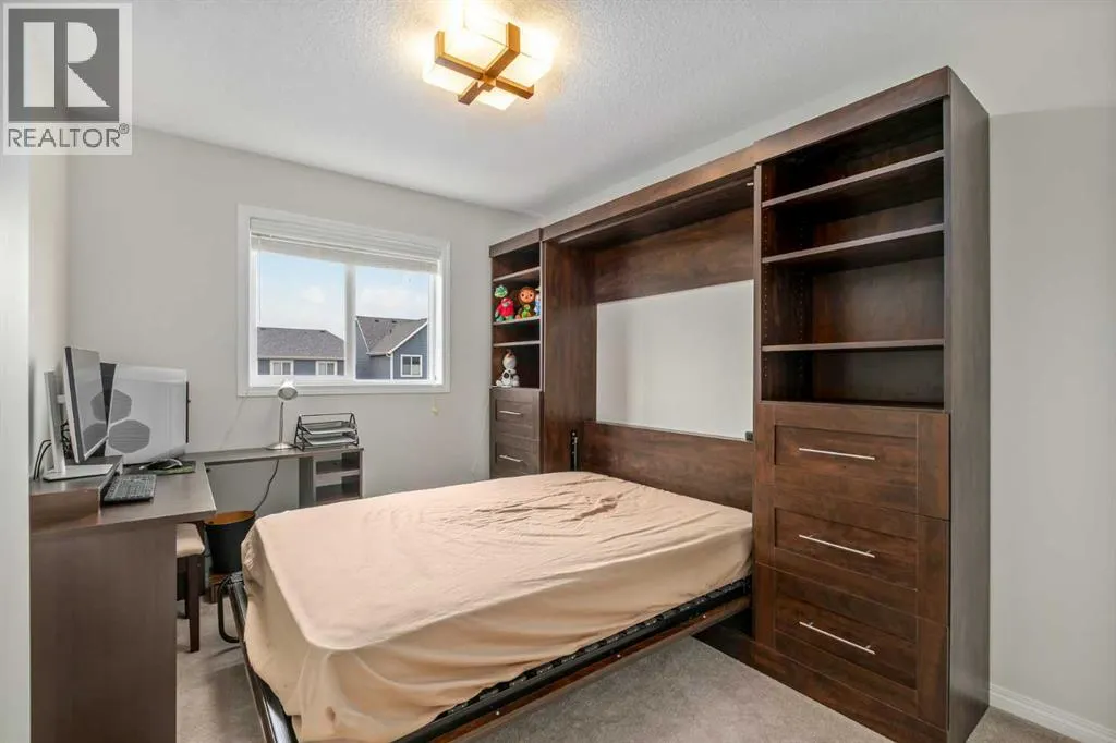 53 Masters Street SE