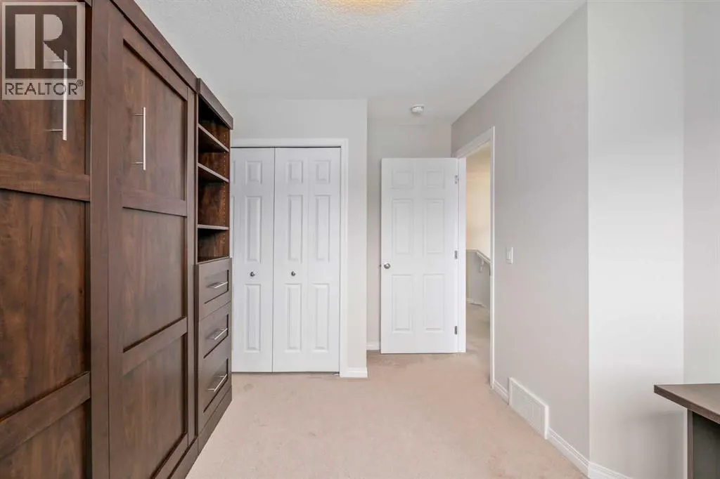 53 Masters Street SE