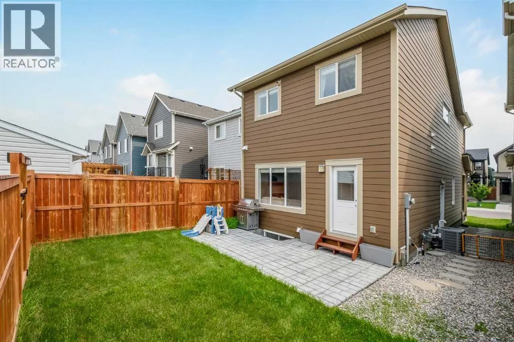 53 Masters Street SE