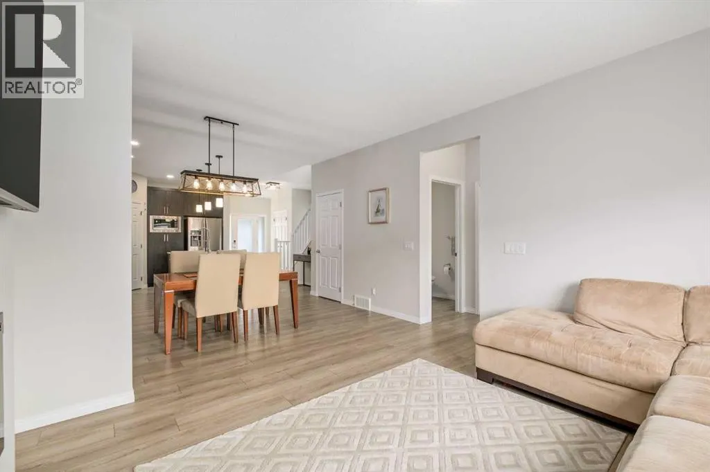 53 Masters Street SE