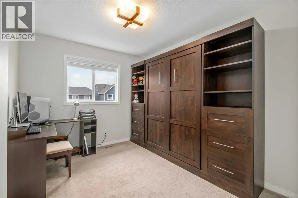 53 Masters Street SE