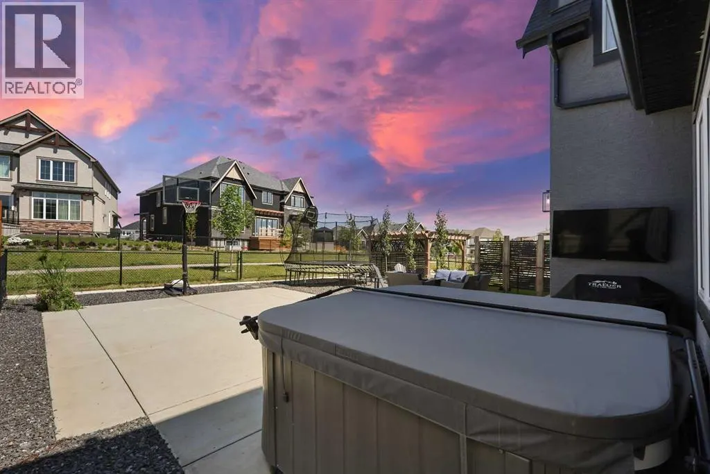 244 Marina Grove SE