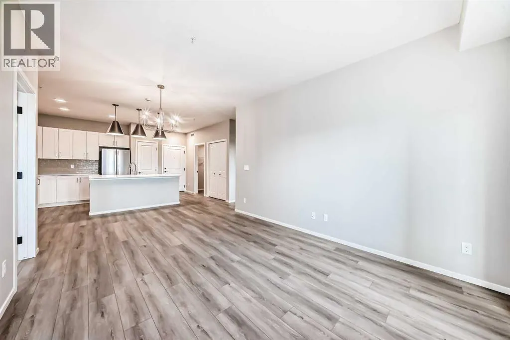 212, 140 Mahogany Street SE