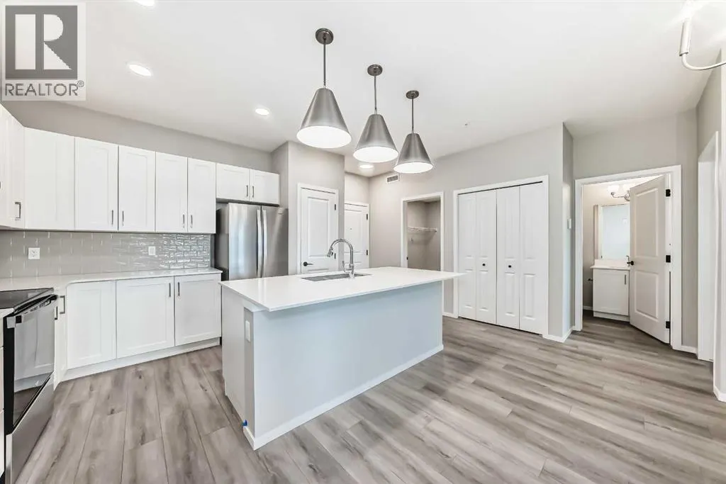 212, 140 Mahogany Street SE