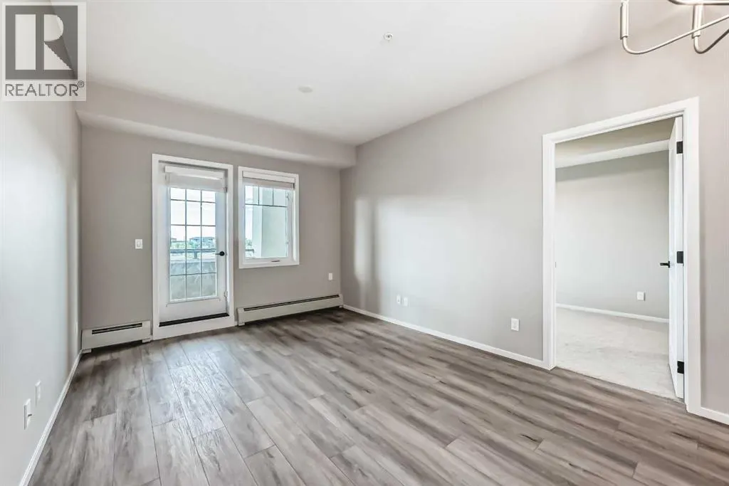 212, 140 Mahogany Street SE