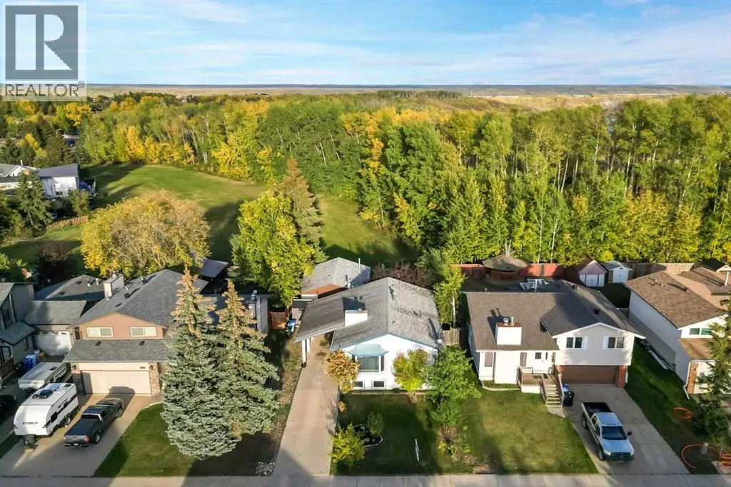 128 Ermine Crescent