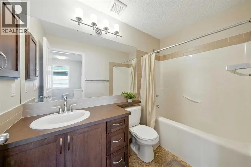 420 Cranberry Circle SE