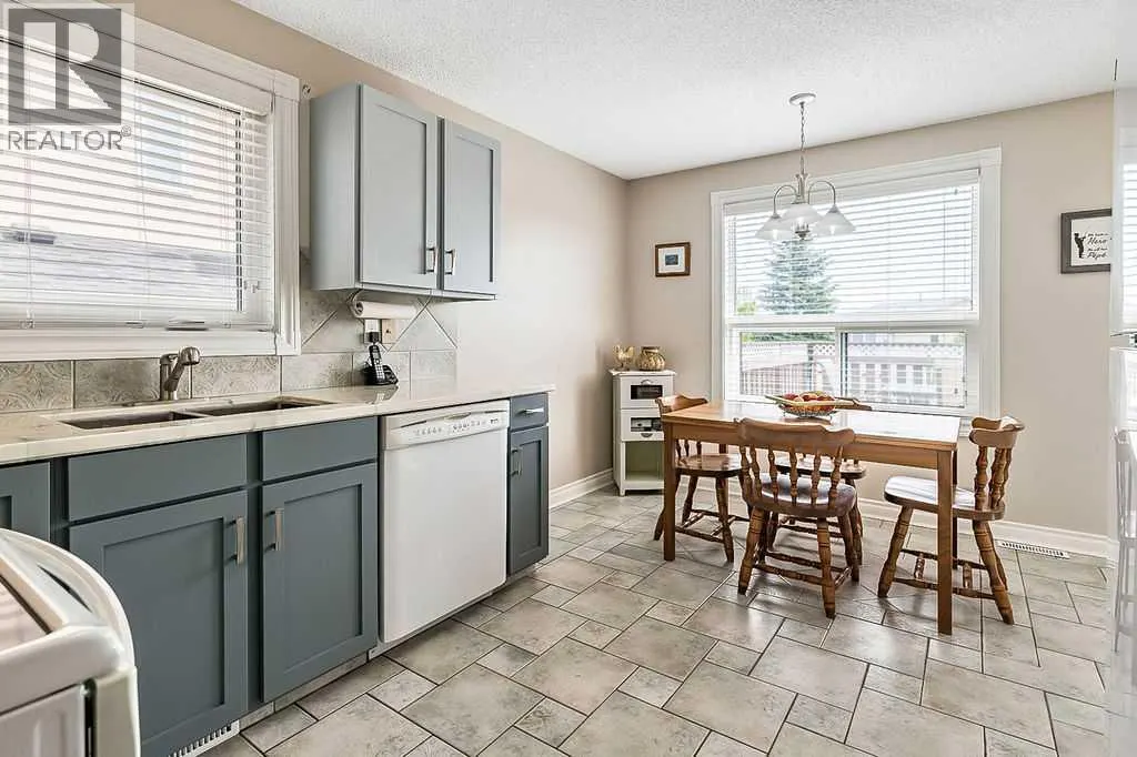 141 Shawfield Way SW