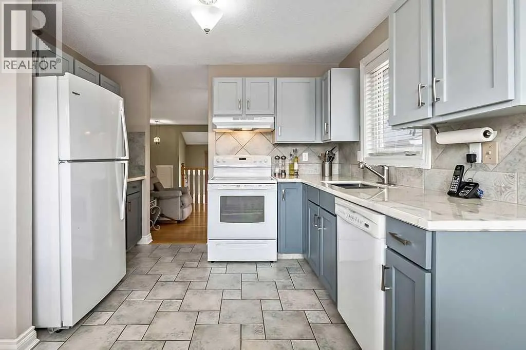 141 Shawfield Way SW