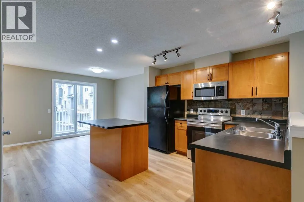 284 Elgin Gardens SE
