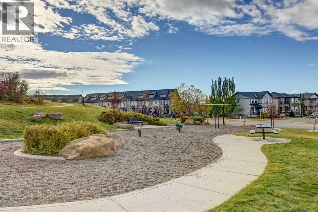 284 Elgin Gardens SE
