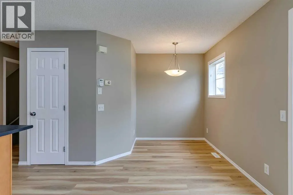 284 Elgin Gardens SE