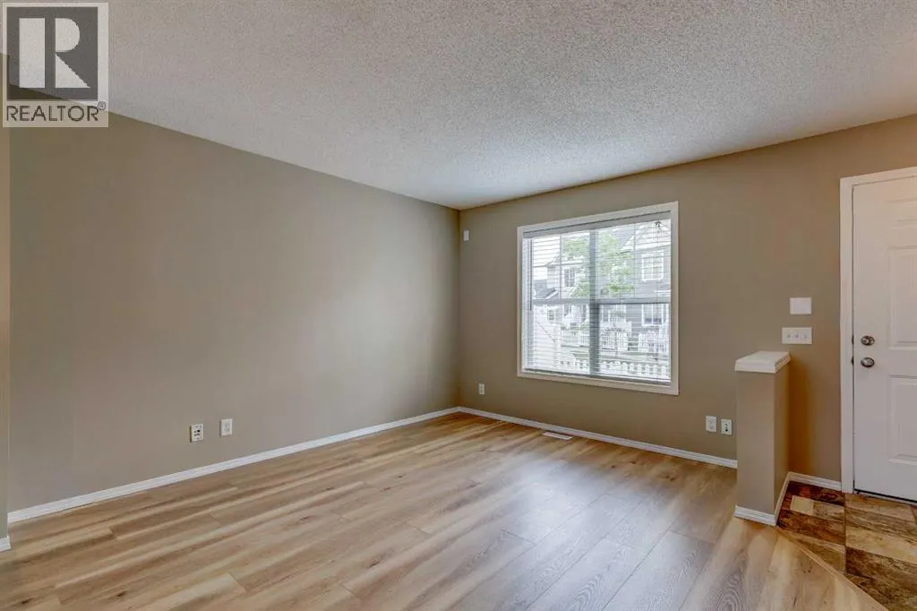 284 Elgin Gardens SE