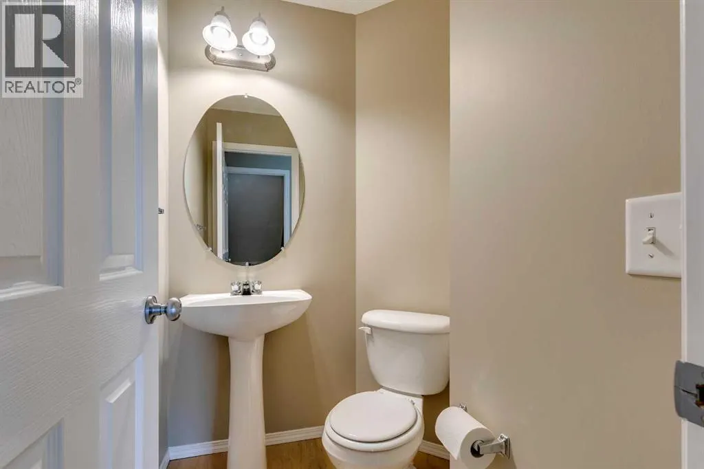 284 Elgin Gardens SE