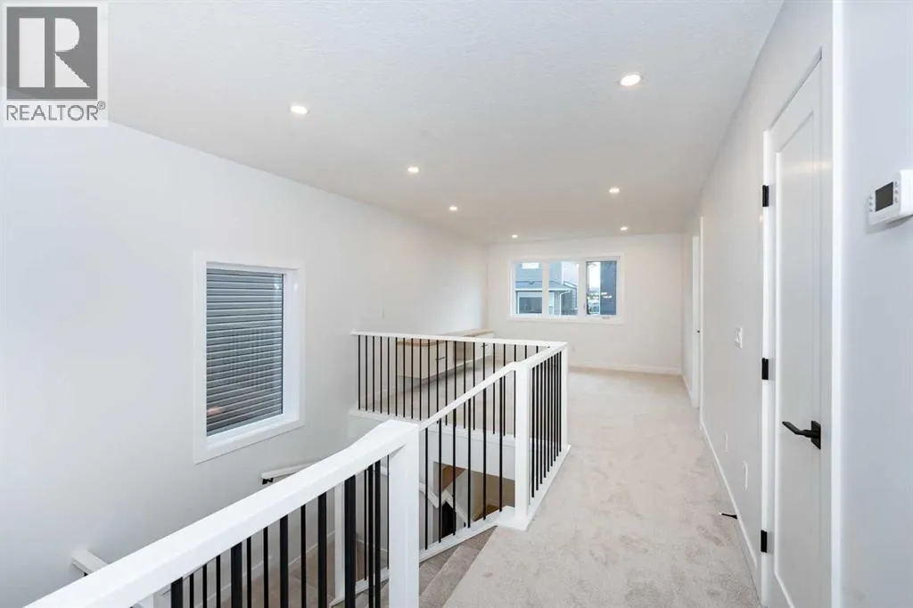 566 Rivercrest View