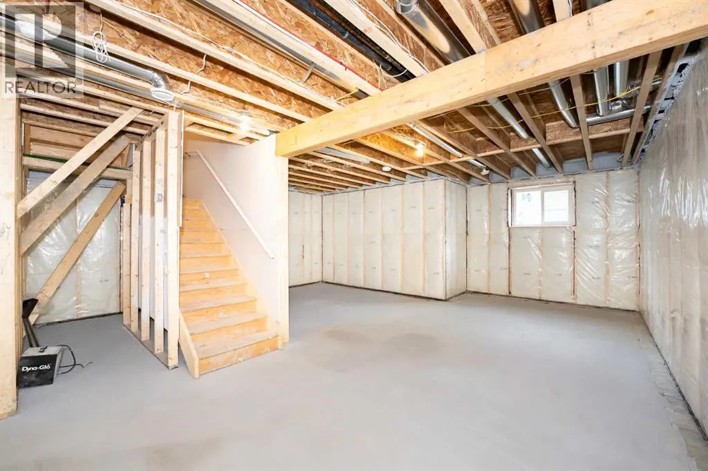 566 Rivercrest View