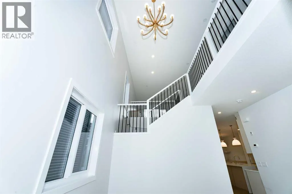 566 Rivercrest View