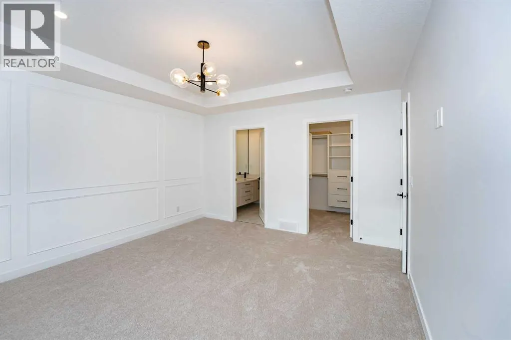 566 Rivercrest View