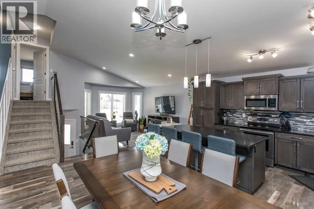 66 WOODBINE Avenue