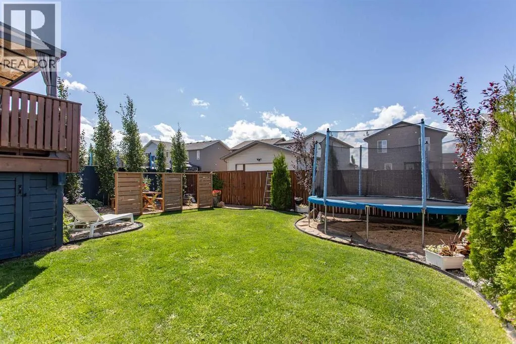 66 WOODBINE Avenue