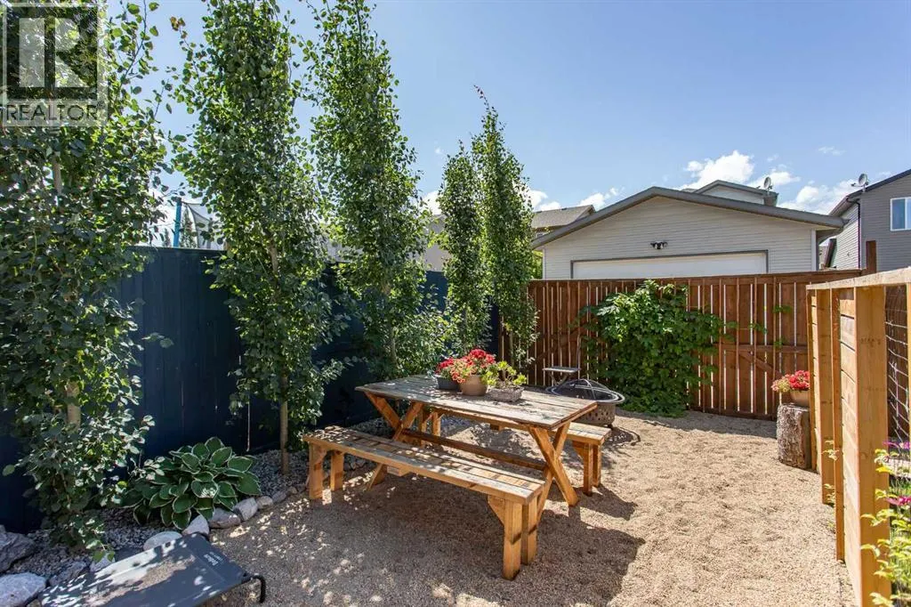 66 WOODBINE Avenue