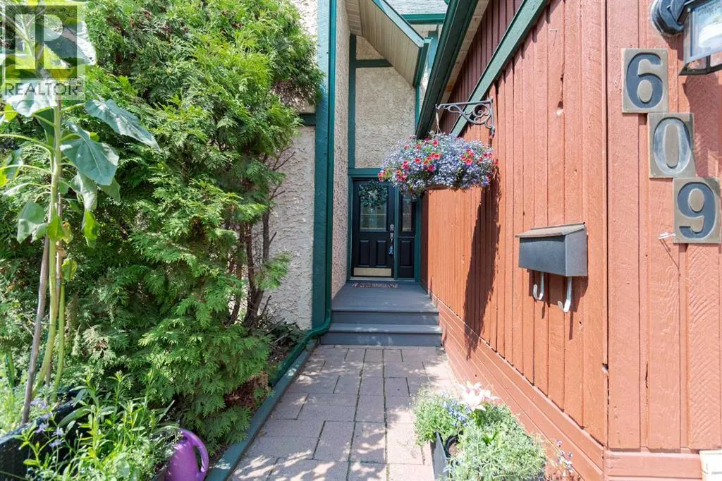 609 Timberline Drive