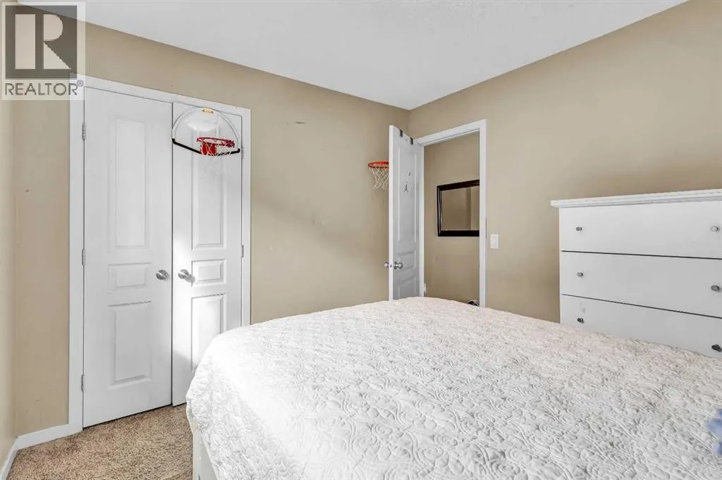 216 Copperpond Green SE
