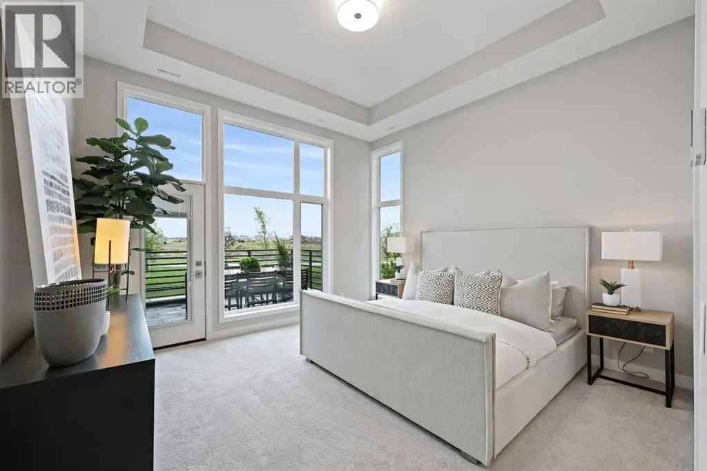 102, 130 Marina Cove SE