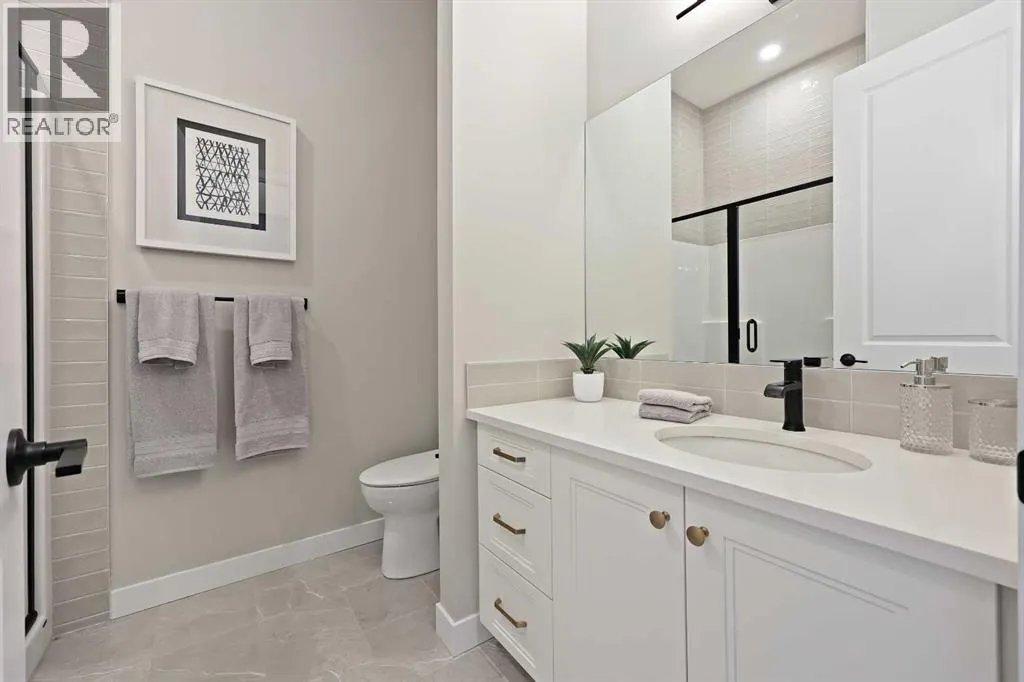 102, 130 Marina Cove SE