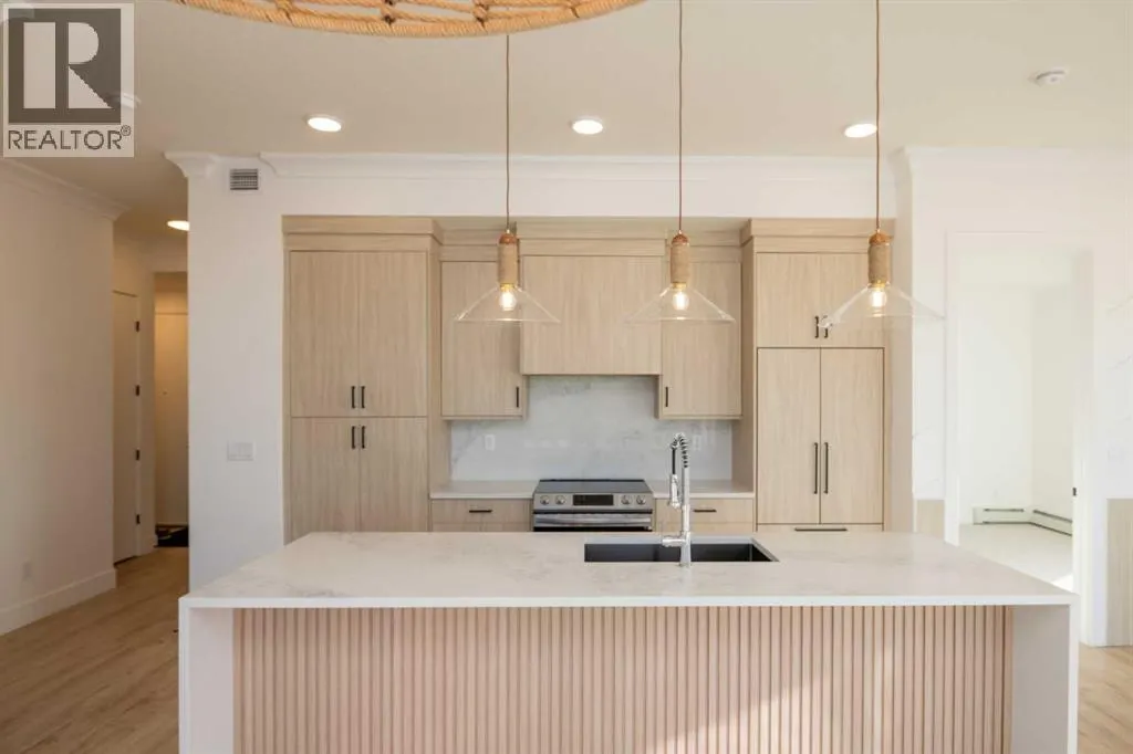 203, 330 Dieppe Drive SW