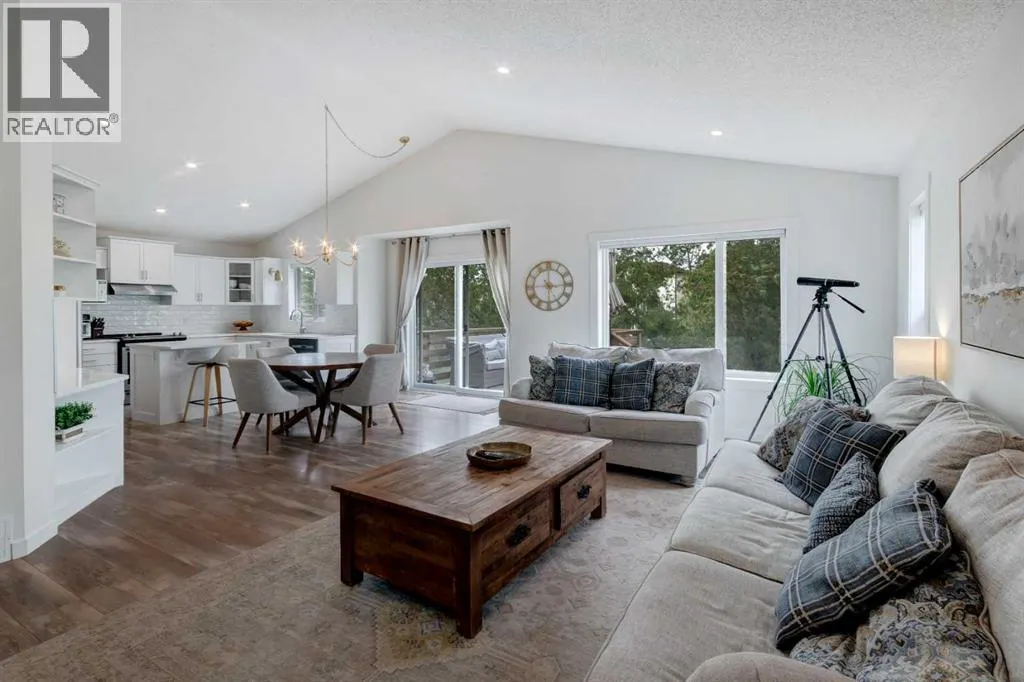120 West Creek Close