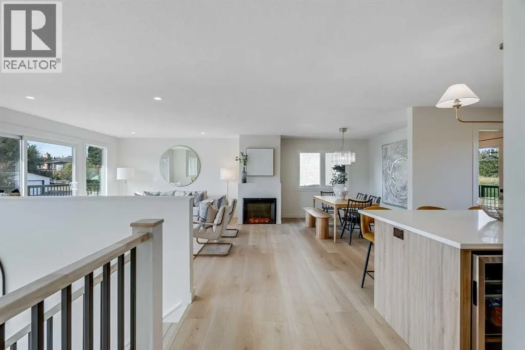 528 Dalmeny Hill NW