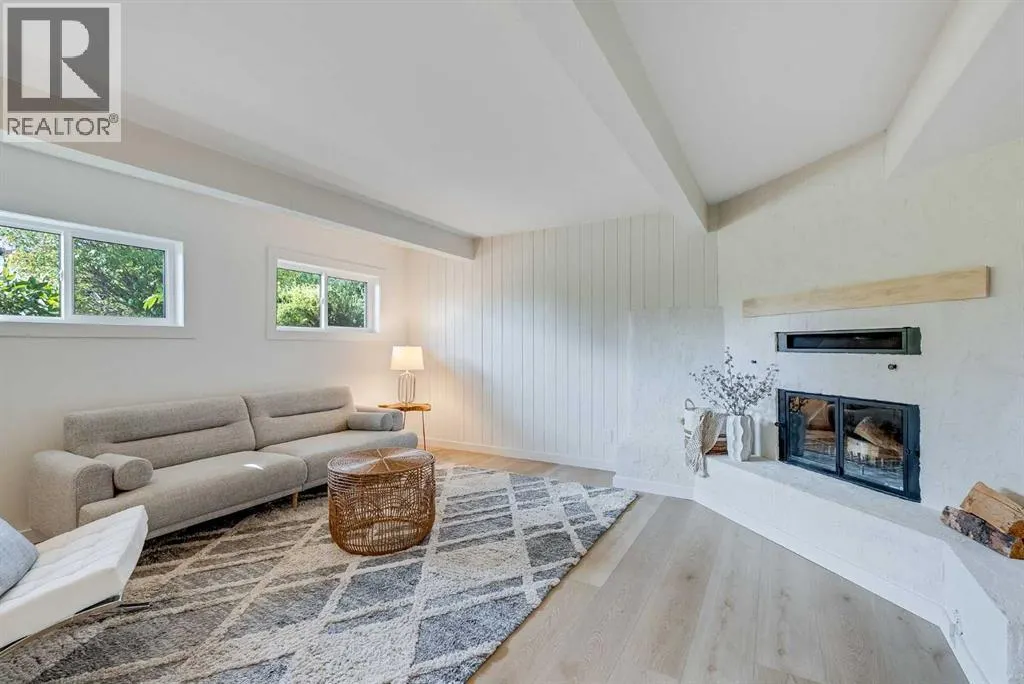 528 Dalmeny Hill NW