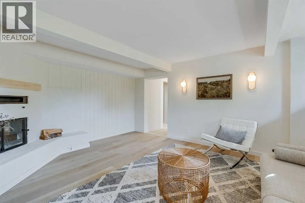 528 Dalmeny Hill NW