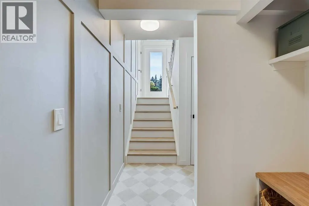 528 Dalmeny Hill NW