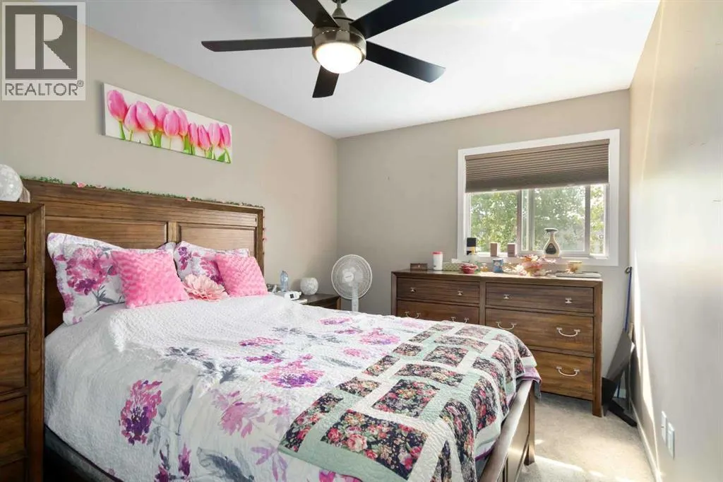 61, 711 Beacon Hill