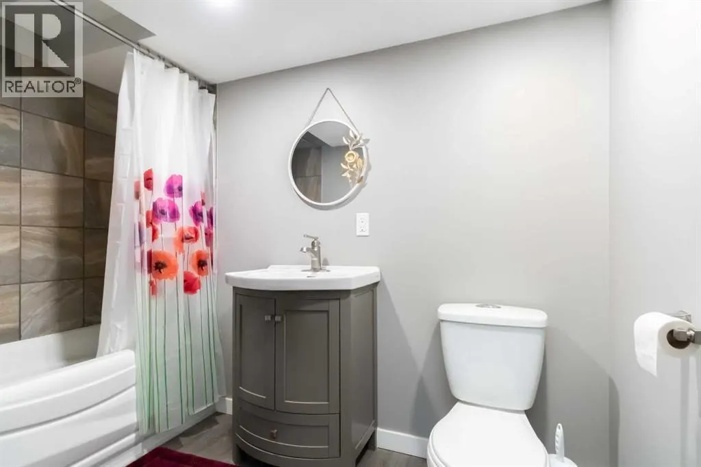 61, 711 Beacon Hill