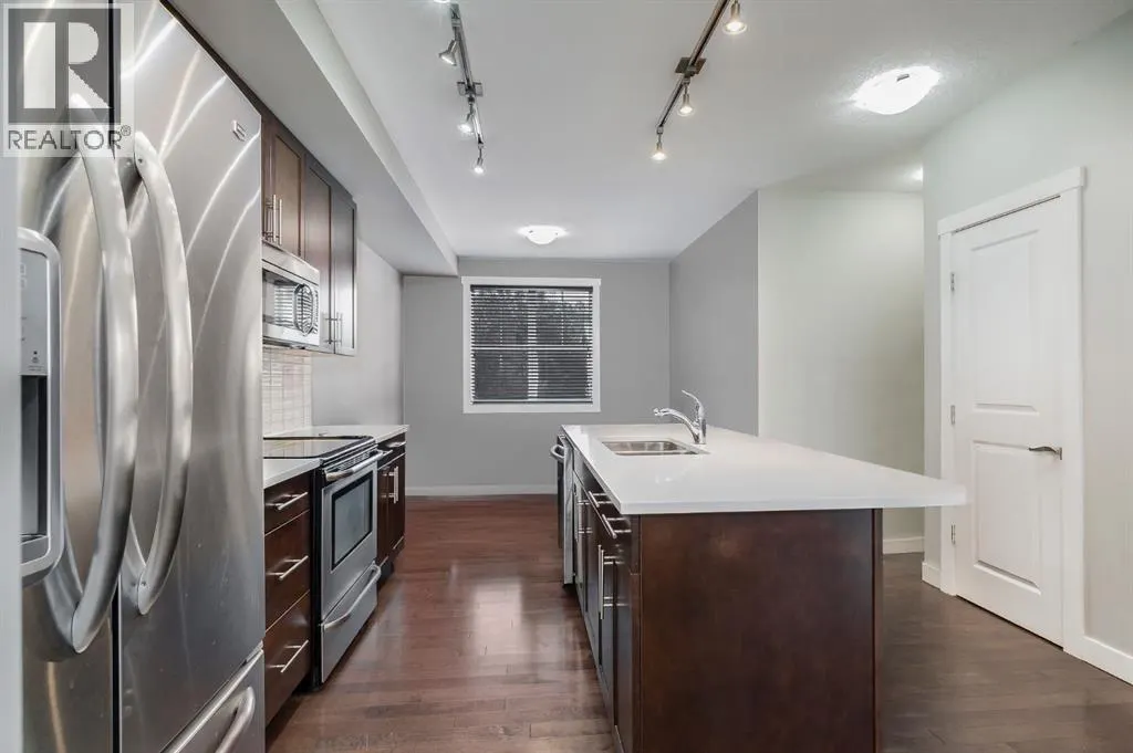393 McKenzie Towne Gate SE